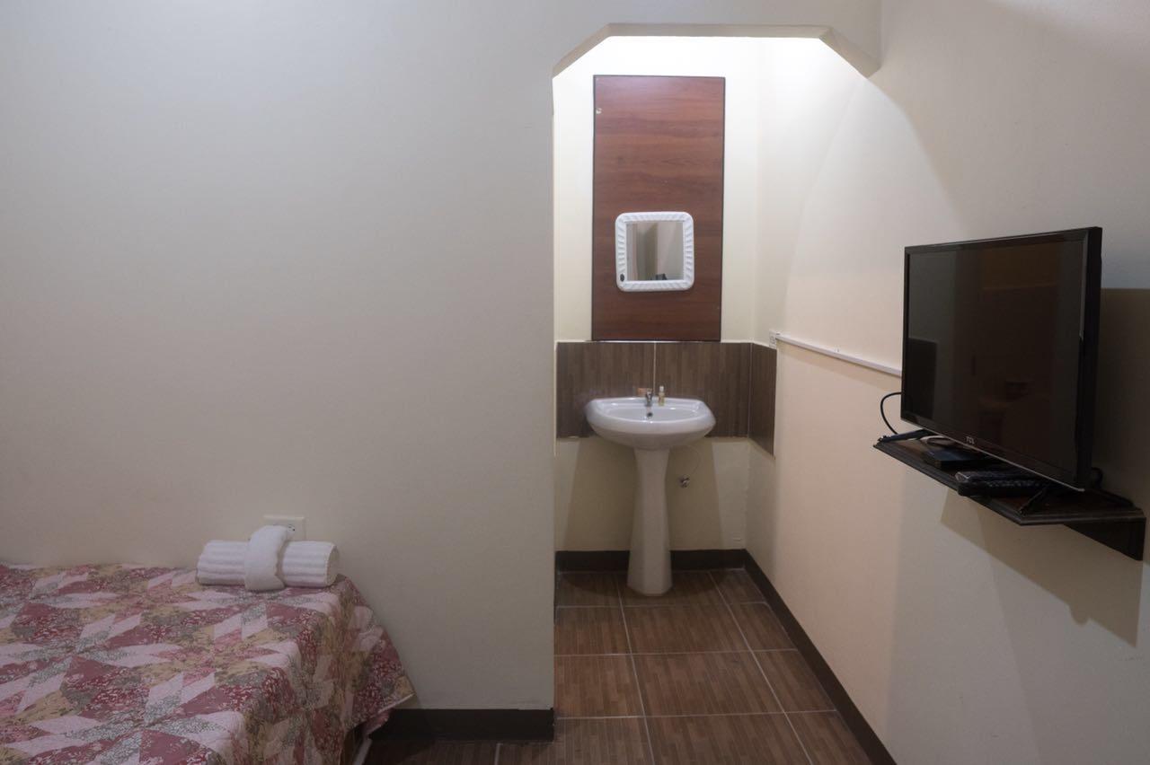 Studio 27 Inn Piarco Exterior foto